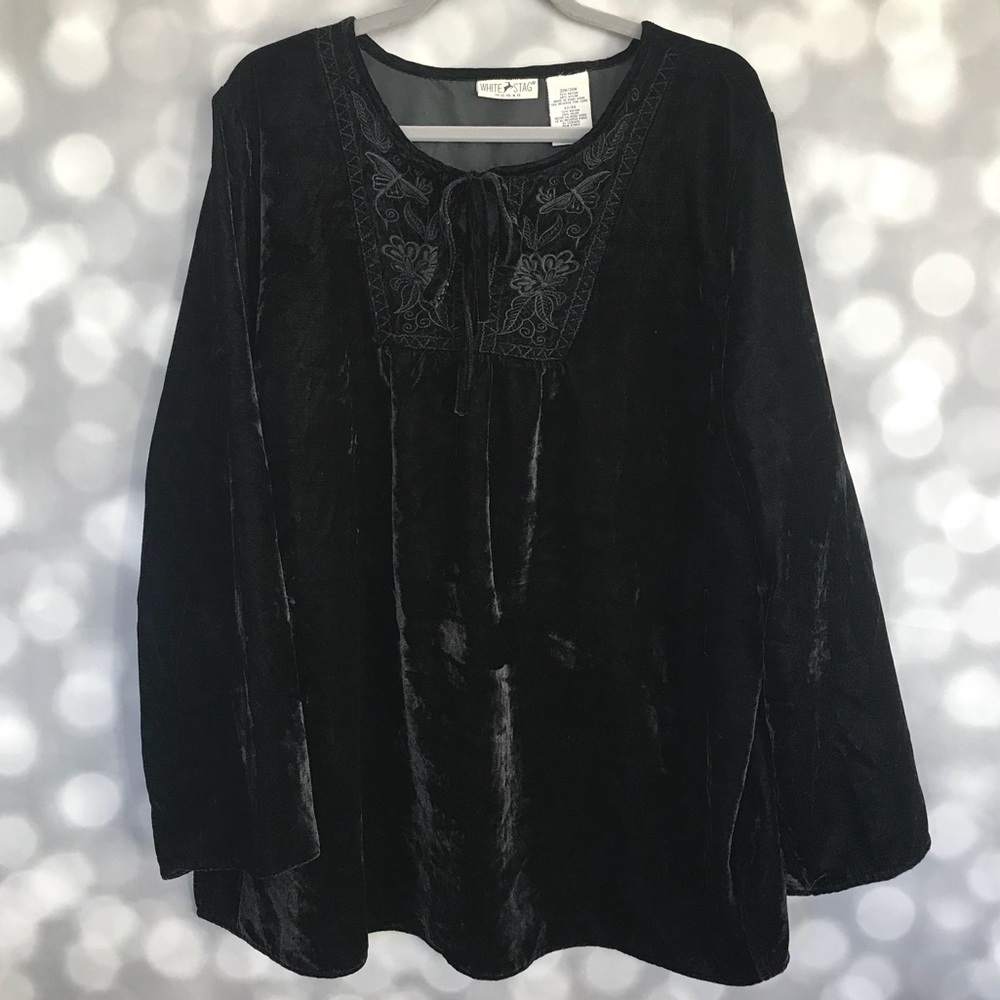 White Stag Woman Black Velvet Embroidered Top